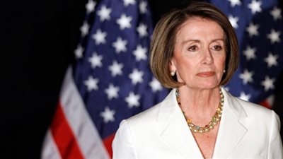 بيلوسي تطالب وزير العدل الأمريكي بالاستقالة