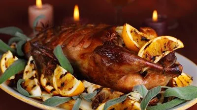 طريقة بسيطة وسهلة لعمل البط بالبرتقال.. تعرفي عليها