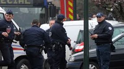 الشرطة تقتحم منزل مرشح الرئاسة الفرنسية فرنسوا فيون