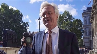 وزير بريطاني: سنفعل العملية القانونية لبدء الانسحاب من الاتحاد الأوروبي