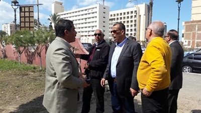 السكرتير العام ببورسعيد: إزالة أسوار الحدائق وتطويرها استعدادا للربيع والصيف