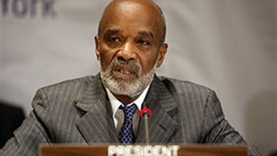 وفاة رئيس هاييتي السابق ريني بريفال عن عمر يناهز 74 عاما