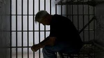 السجن ٦ أشهر مع إيقاف التنفيذ لشرطي فرنسي قتل شخصا بالخطأ