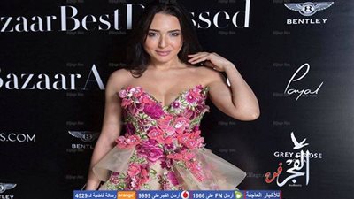 ليندسي لوهان وساندى في حفل Harpers Bazara Arabia (صور)