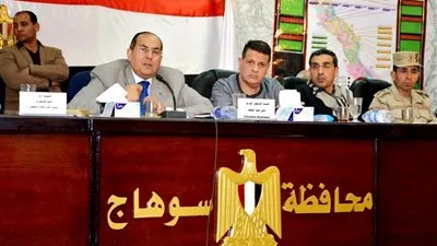 محافظ سوهاج يعقد اجتماع لعرض خطة 