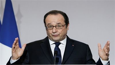 هولاند: موسكو تسعى 