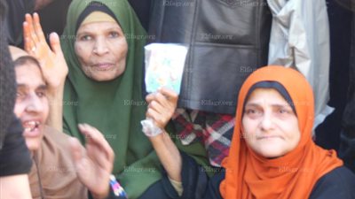 متظاهرون يفترشون شوارع الإسكندرية احتجاجا على توقف 