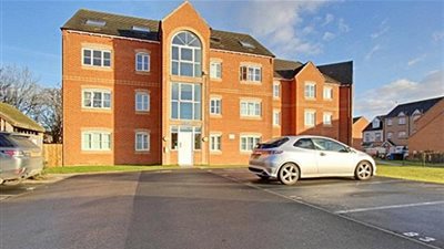 بريطانيون يربحون 25 مليون استرليني مقابل ''ركن'' السيارات أمام منازلهم