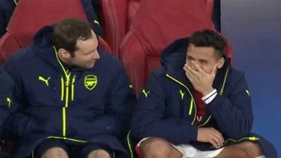 ميدو يهاجم زميل محمد النني وقمصان نابولي: عاوزين مكوجي