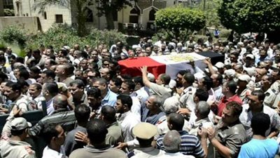 هل يجوز الجهر بالتهليل والذكر خلف الجنائز؟