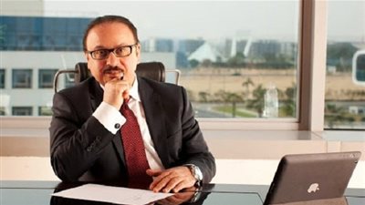 وزير الاتصالات: تطبيق الفيزا الإلكترونية مايو المقبل