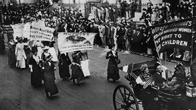 في اليوم العالمي للمرأة.. كيف جاءت فكرة الاحتفال بهذا اليوم ؟ (صور+ فيديو)