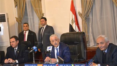 وزير التعليم لـ