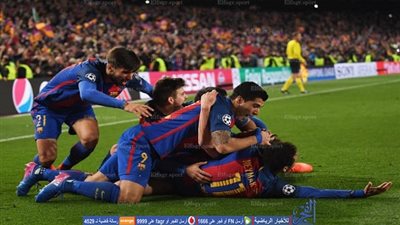 صور فرحة لاعبي برشلونة وإنريكي عقب التأهل لدور الـ8 بدوري الأبطال 