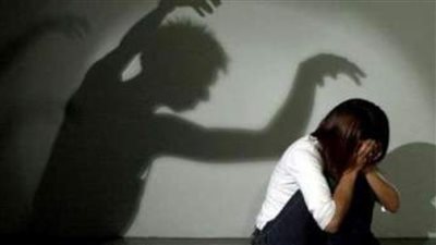 رجال يستغلون ولع فتيات بالشوكولاتة ويغتصبهن بدار الأيتام