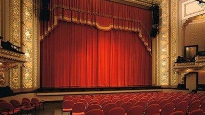 3 مسرحيات ضمن 