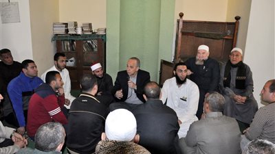 شكاوى على سجادة الصلاة.. 