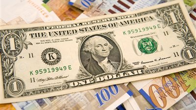 تعرف على أسعار العملات مقابل الجنيه اليوم على قناة 