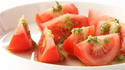 مكونات سلطة الطماطم