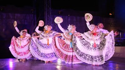 فلكلور بنما وبغدادي بيج باند يبدعون في مهرجان القلعة الدولي للموسيقي (صور)