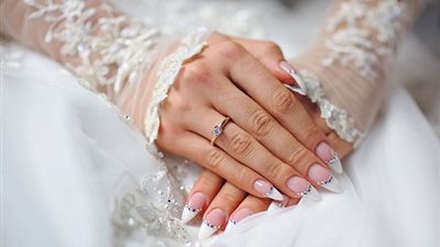 للعروس. احصلي على أظافر طويلة قبل الزفاف بهذه الحيل