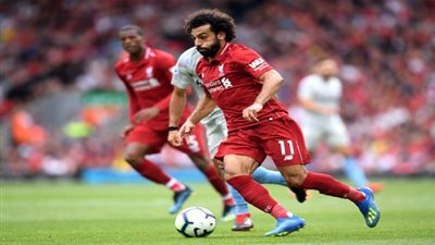 بعد مخالفة القانون.. 4 عادات مصرية لم تتغير في محمد صلاح (تقرير)