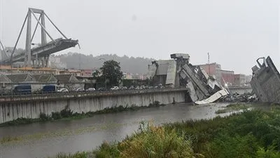ماكرون: فرنسا مستعدة لتقديم الدعم اللازم لإيطاليا بعد انهيار جسر