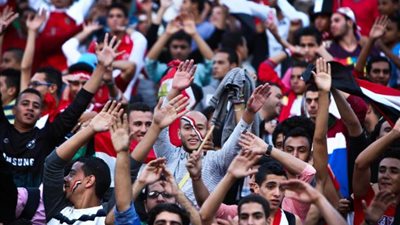  بعد قرار عودة الجماهير للمدرجات.. ناقد رياضي: هم العصب والمحرك الأساسي لكرة القدم