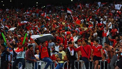 عودة الجماهير للمدرجات × أرقام.. ماذا ينتظر اللاعب رقم 12 في الملاعب؟