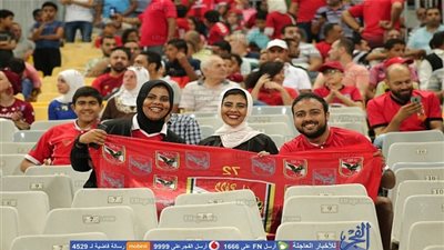 وزير الرياضة: الالتزام سر استمرار الجماهير بالملاعب
