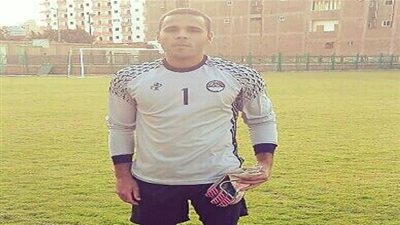 الشهداء يتعاقد مع إسلام مرعي