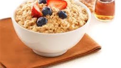 وجبة الشوفان بالتمر والعسل للأطفال.. جربي تحضيرها