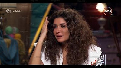 طلاق غادة عادل يثير الجدل على 