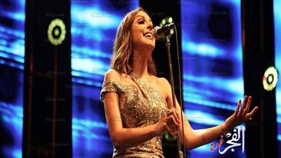 أنغام تهدي معجب 