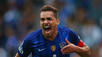 بعد التتويج بالسوبر السعودي.. تعرف على بطولات 