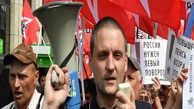 نقل معارض روسي إلى المستشفى بعد إضرابه عن الطعام