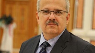 رئيس جامعة القاهرة: نقبل الطلاب المصابين بفيروس سي.. واختبار مخدرات للملتحقين بالمدن الجامعية