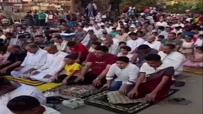 الآلاف يؤدون صلاة عيد الأضحى في البحيرة (فيديو وصور)