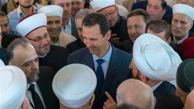 شاهد.. الأسد يؤدي صلاة عيد الأضحى في جامع الروضة بدمشق