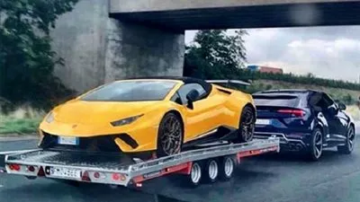 شاهد.. لامبورجيني أوروس تسحب هوراكان Performante خلفها!