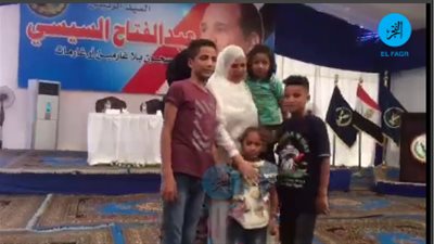 شاهد الإفراج عن أم من الغارمات تركت 5 أبناء دون عائل (فيديو)