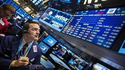 البورصة الأمريكية تفتح مرتفعة بدعم نتائج أعمال وتفاؤل بمحادثات التجارة