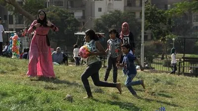 شاهد.. احتفالات المواطنين في ثاني أيام العيد بحديقة الفسطاط