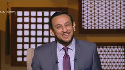 داعية إسلامي عن زيارة القبور في الأعياد: 