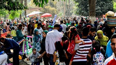 إقبال كثيف على حديقة الحيوان آخر أيام عيد الأضحى (فيديو)