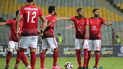 مهاجم الأهلي يخطط للرحيل إلى أوروبا 