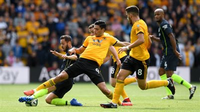 وولفرهامبتون يتقدم بالهدف الأول في شباك مانشستر سيتي بـ