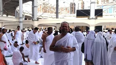 هل على المعتمر طواف وداع؟.. مجمع البحوث يجيب