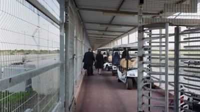 عاجل.. إسرائيل تعلن إعادة فتح معبر 