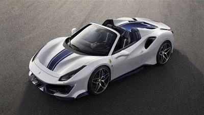 فيراري تكشف عن سيارتها 